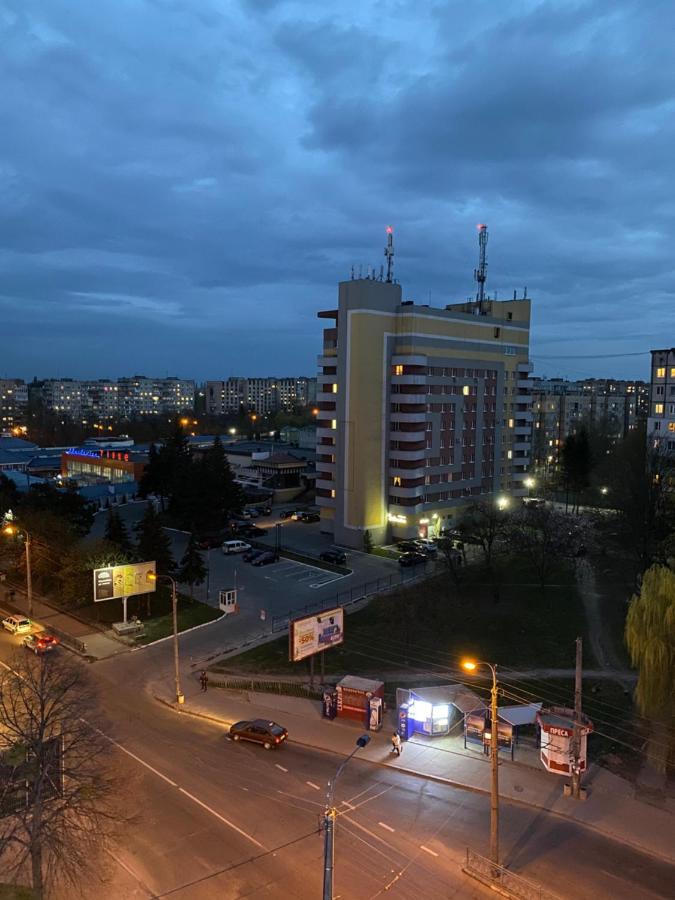 Люкс апартаменты .РАЙОН АВТОВОКЗАЛА,в ЖК Арена Рівне Екстер'єр фото